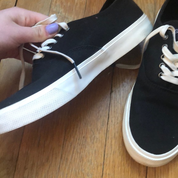 Sperry shoes - Picture 2 of 4